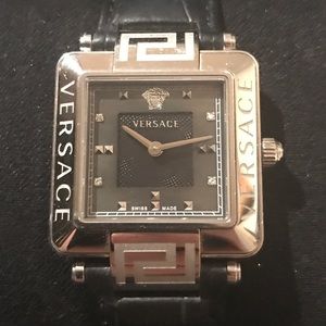 Versace Mother of Pearl Reve Carre 88Q